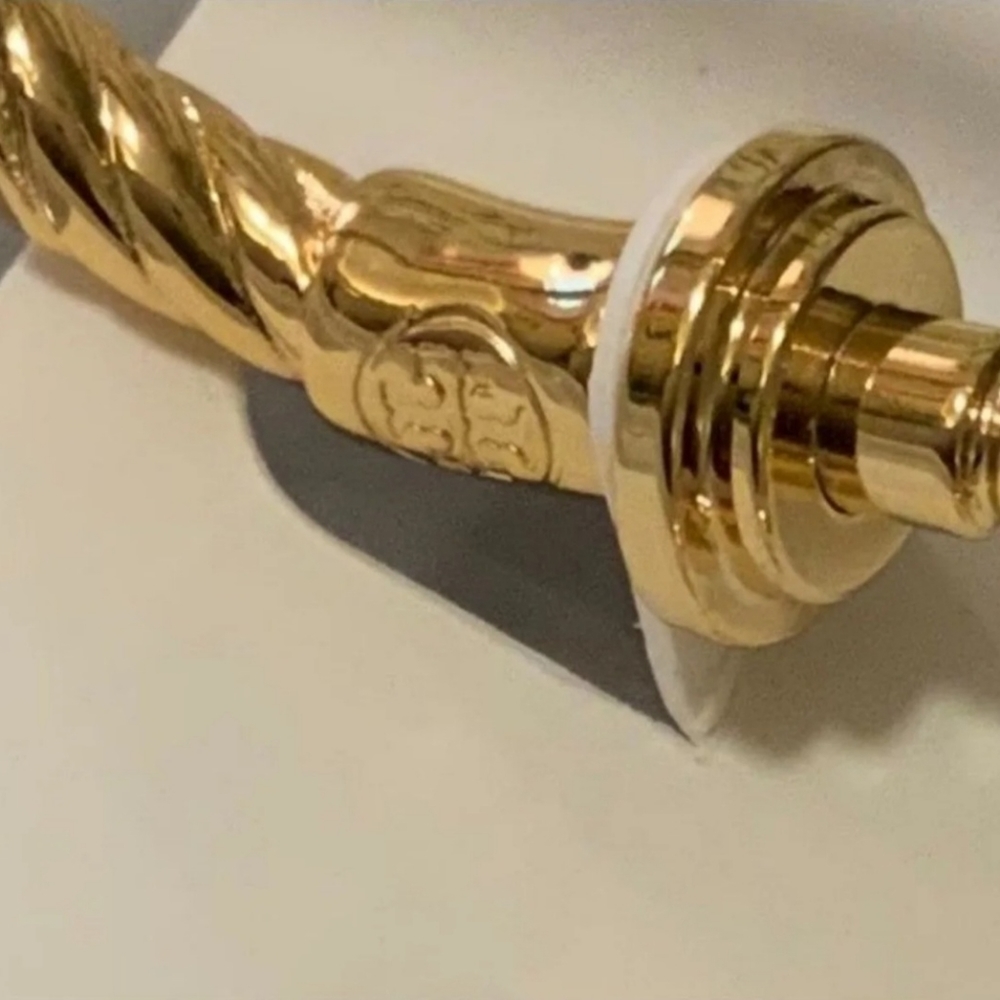 Tory Burch Gold Ribbed Hoop Earrings - Picture 5 of 8